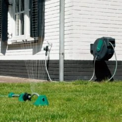 VONROC Automatische Slanghaspel – Incl. 25m Tuinslang, Aansluitslang, Spuitstuk, Koppelingen & Kraanaansluiting -Gardena Verkoop 1200x1200 871